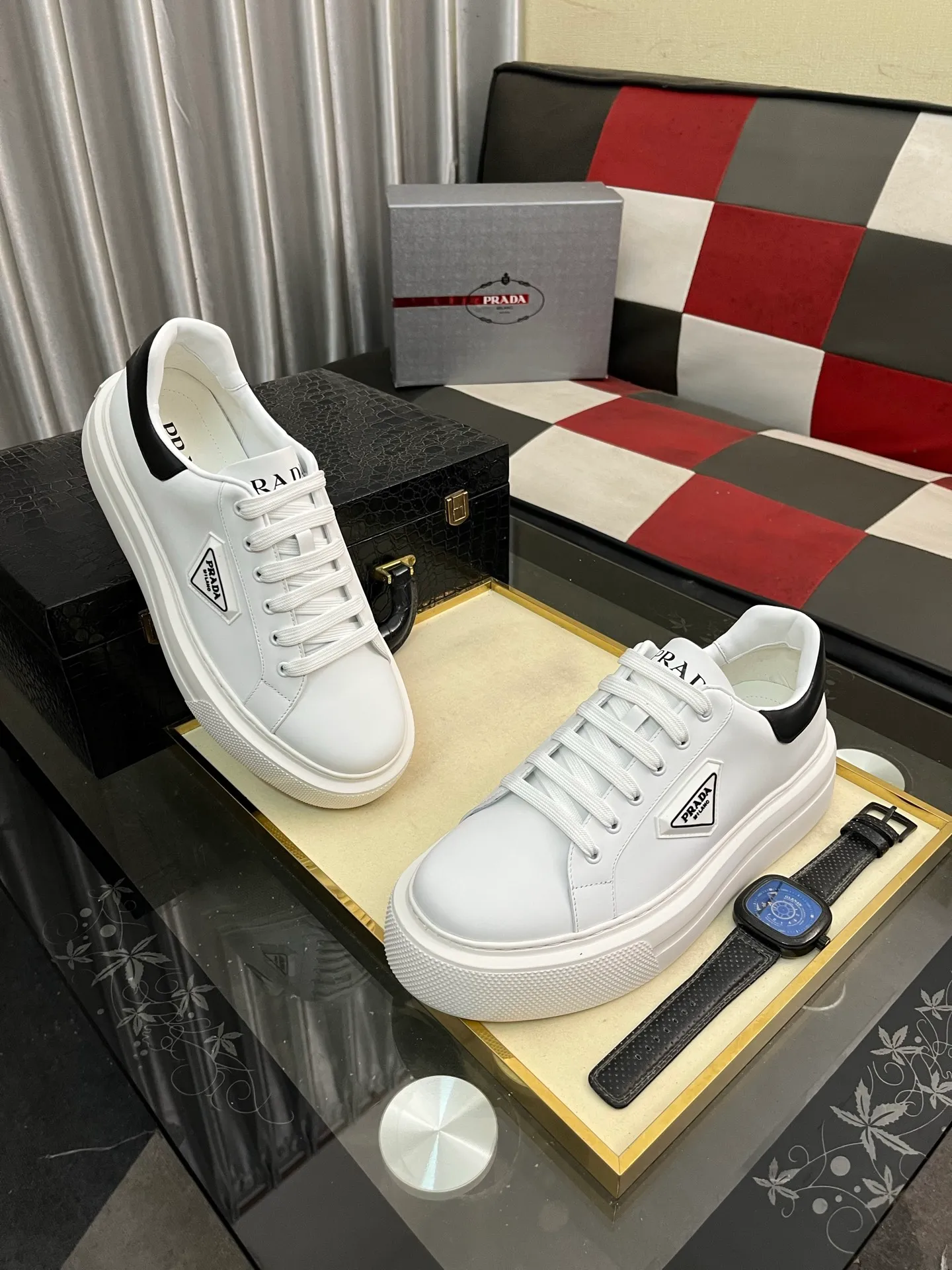 Men's shoes 💰580⌚️⌚️【PRADA】Prada casual shoes, originally developed 1:1, made of high-mercerized cowhide with imported cowhide, silk sheepskin lining, rubber outsole, comfortable and soft on the foot, size: 38-444️⃣Colors available